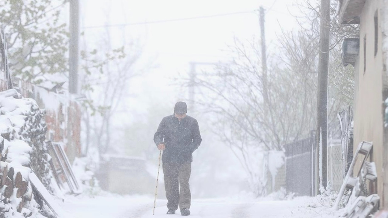 9 ilde yoğun kar yağışı! Yurt genelinde yağış etkili olacak...