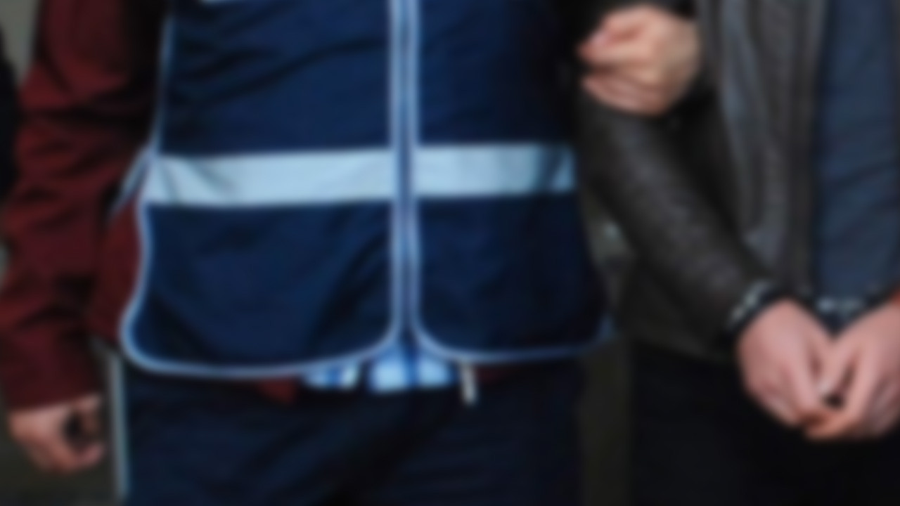 Sokakta karşılaştığı komşusuna kurşun yağdırdı!