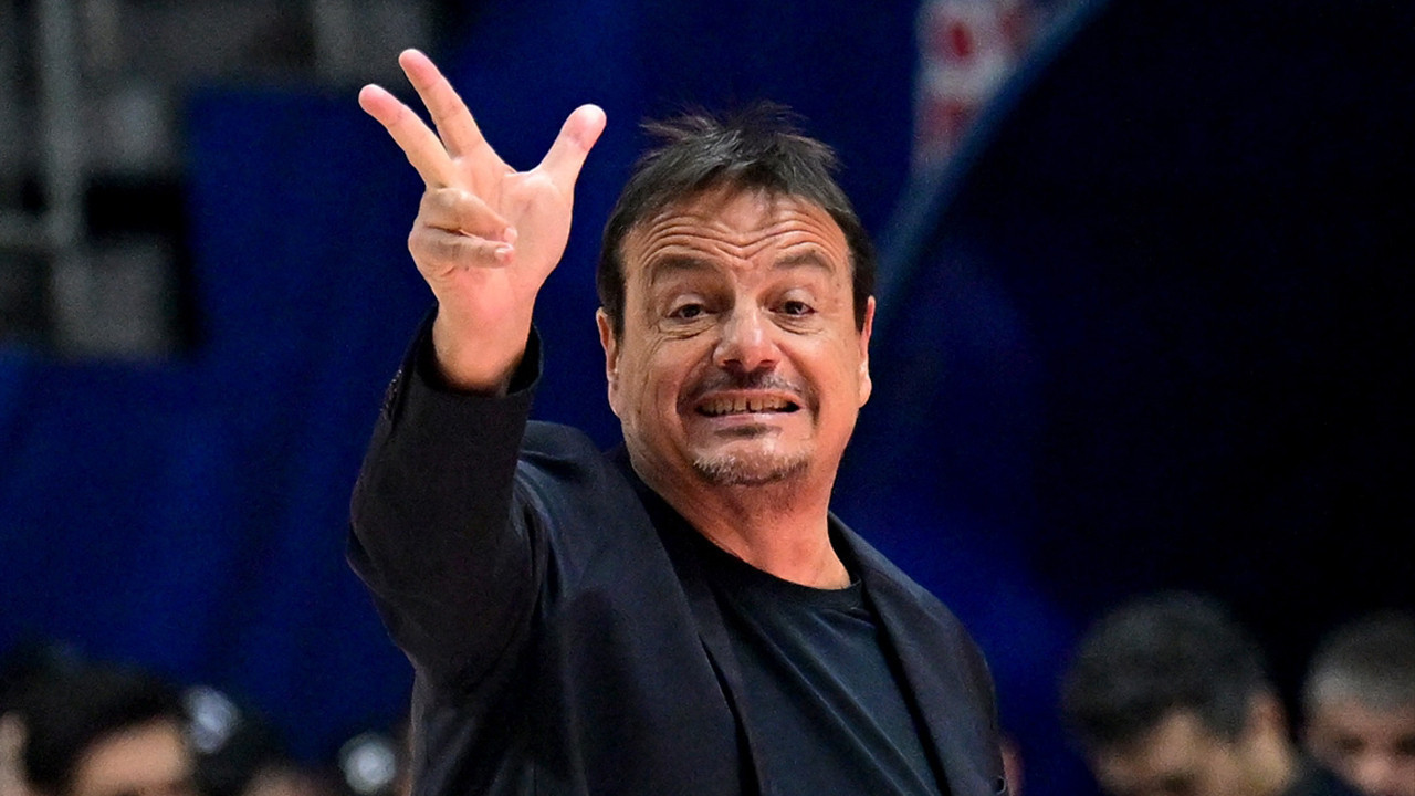 Ergin Ataman: 87 yaşındaki anneme küfreden taraftara Allah’ın cevabı bu