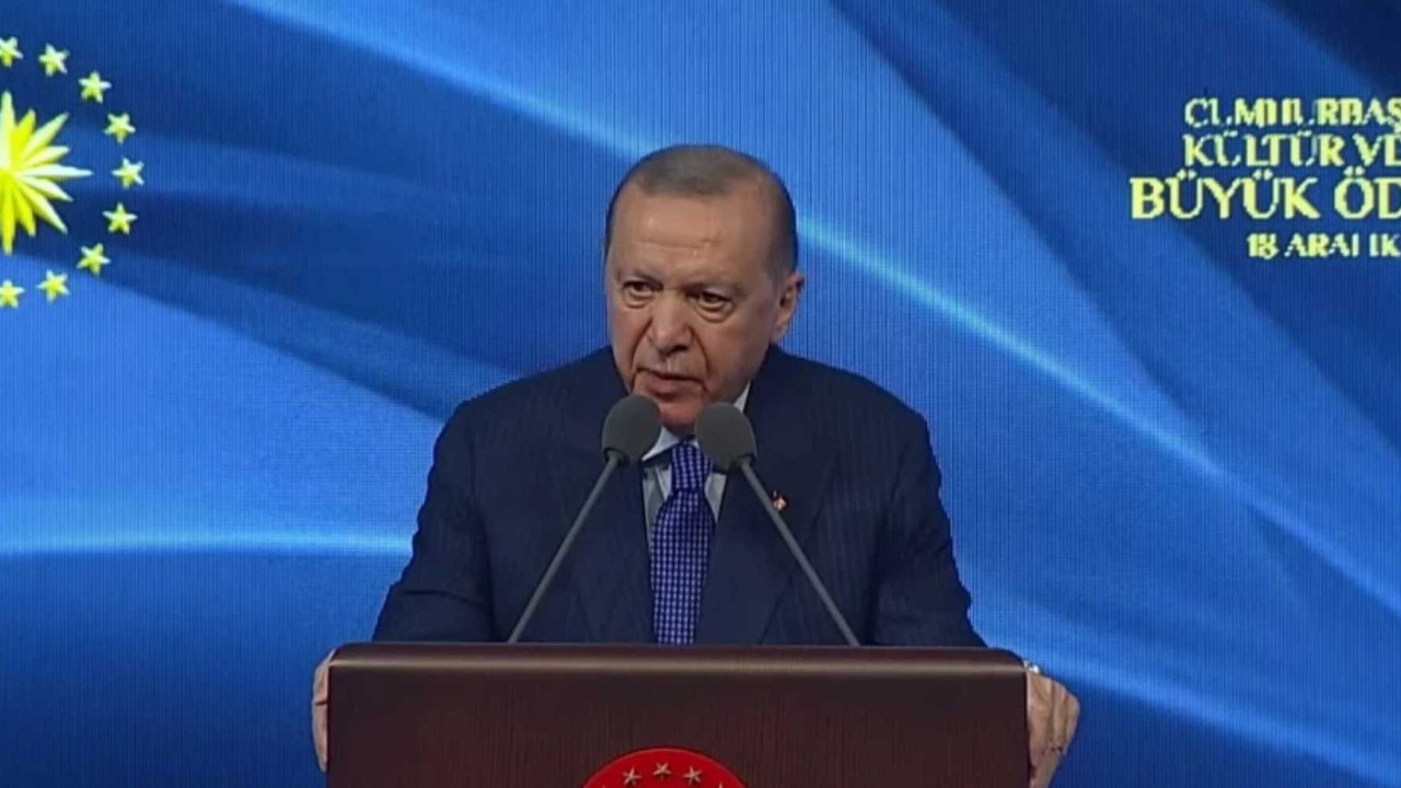 Cumhurbaşkanı Erdoğan’dan Filistin mesajı: Eğilmeden, bükülmeden dimdik duruyoruz