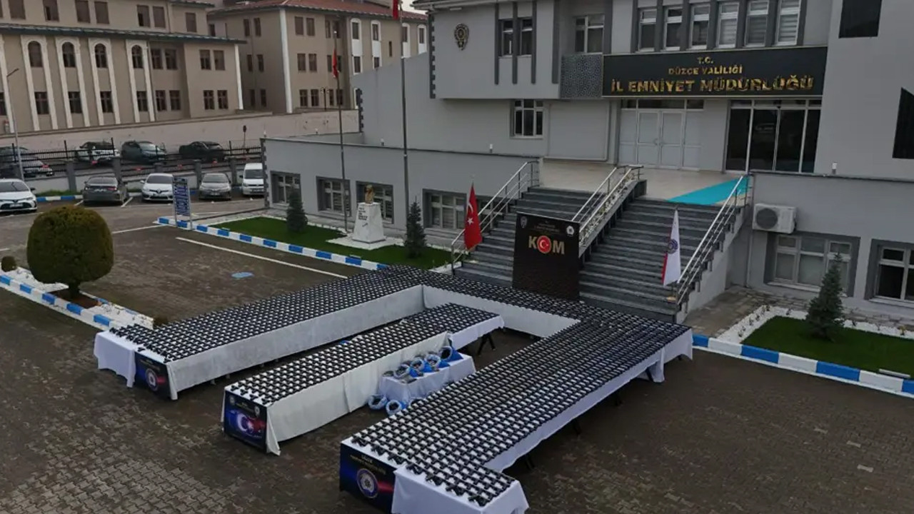 Yolcu otobüsünü cephaneliğe çevirmişler