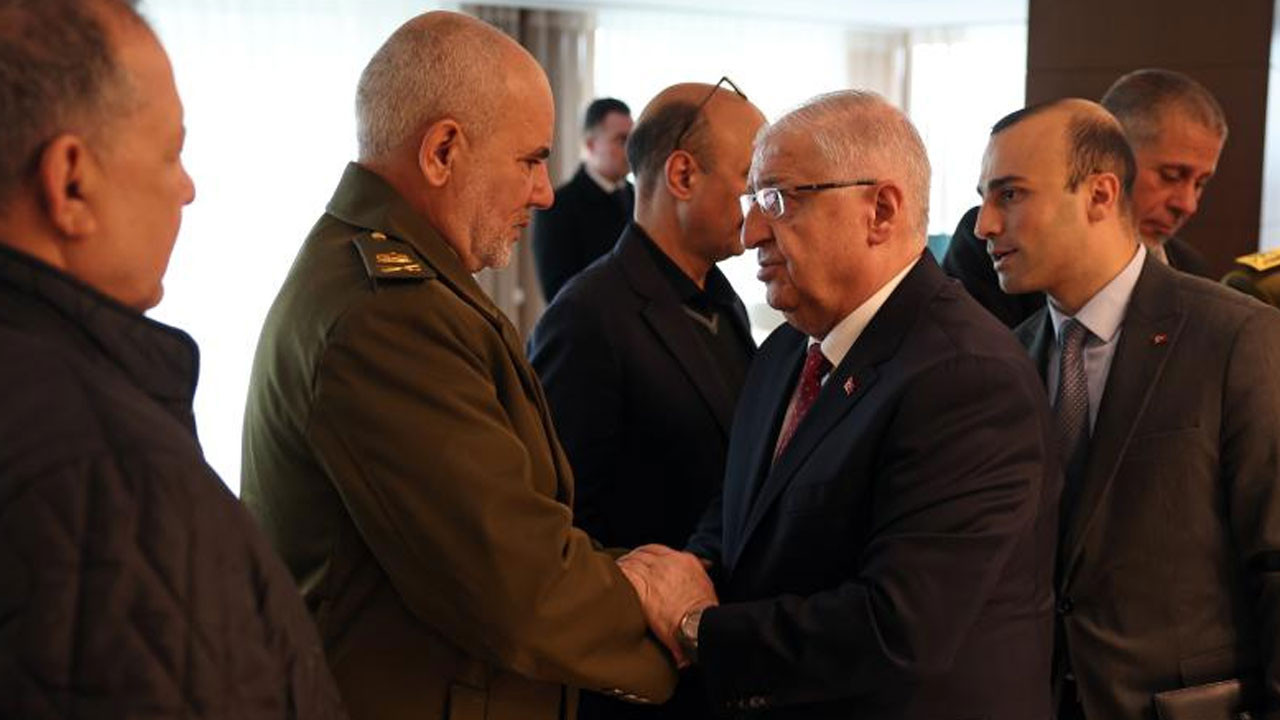 Bakan Güler'den, Libya askeri heyetinin naaşını almak için gelen yetkililere taziye ziyareti