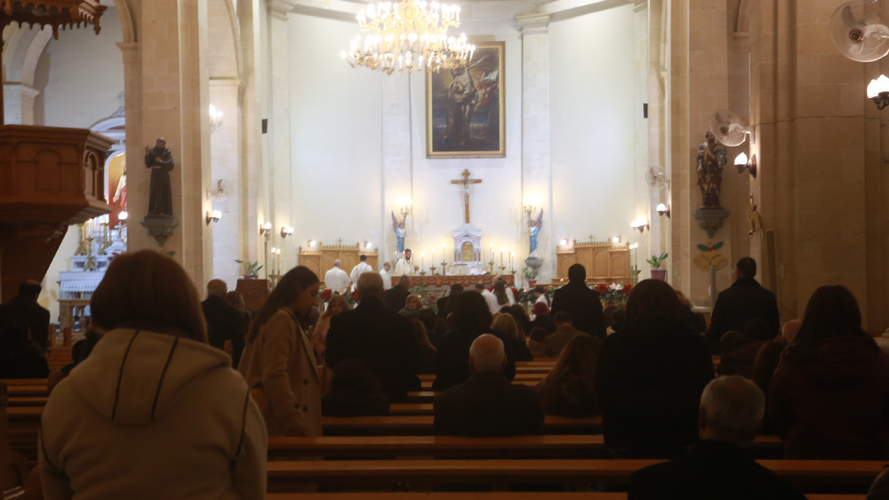 Halep'te Hristiyanlar YPG saldırıları nedeniyle Noel'i endişeli geçiriyor