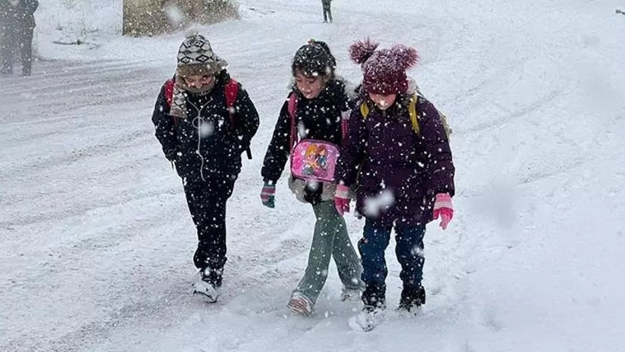 Olumsuz hava koşulları nedeniyle eğitime ara! Zonguldak'ta okullar tatil