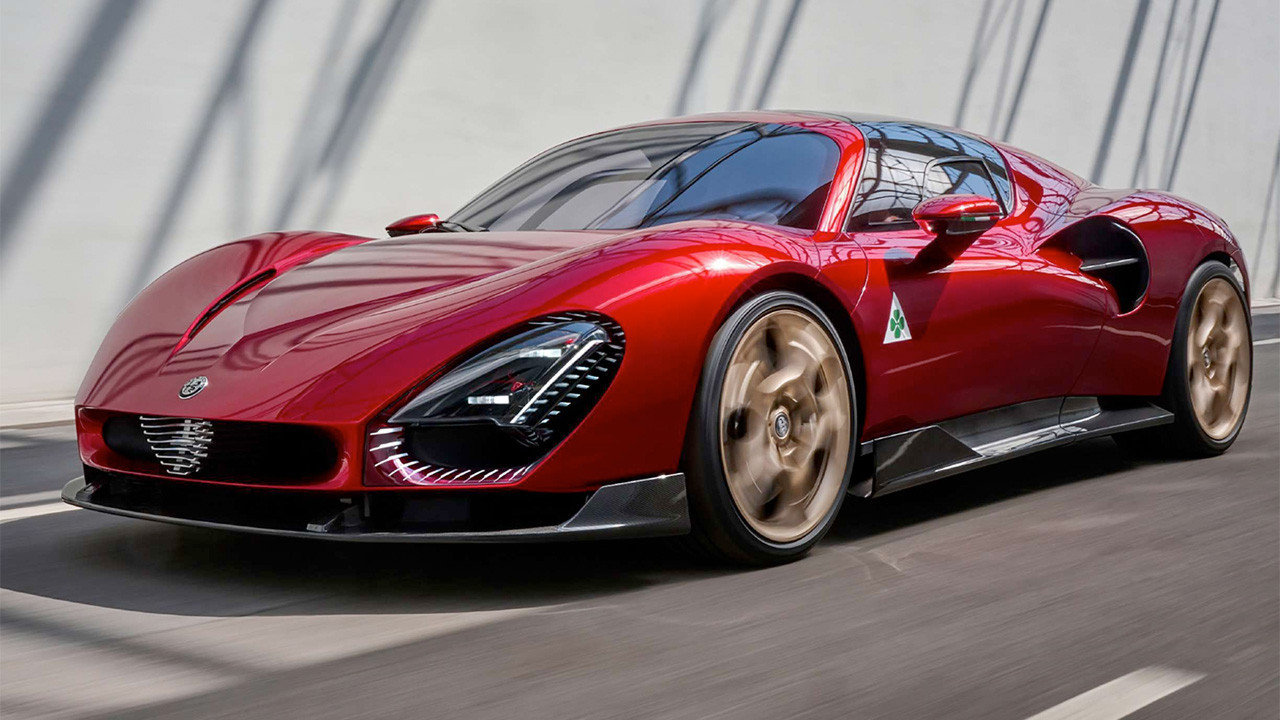 Alfa Romeo 33 Stradale modeli müzeye dönüyor bakan dönüp bir daha bakıyor