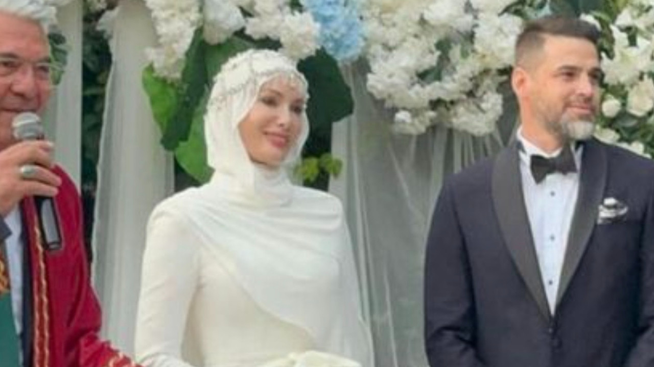 Gamze Özçelik ve eşi paylaştı: "Birazda beyimin memleketini göreyim"