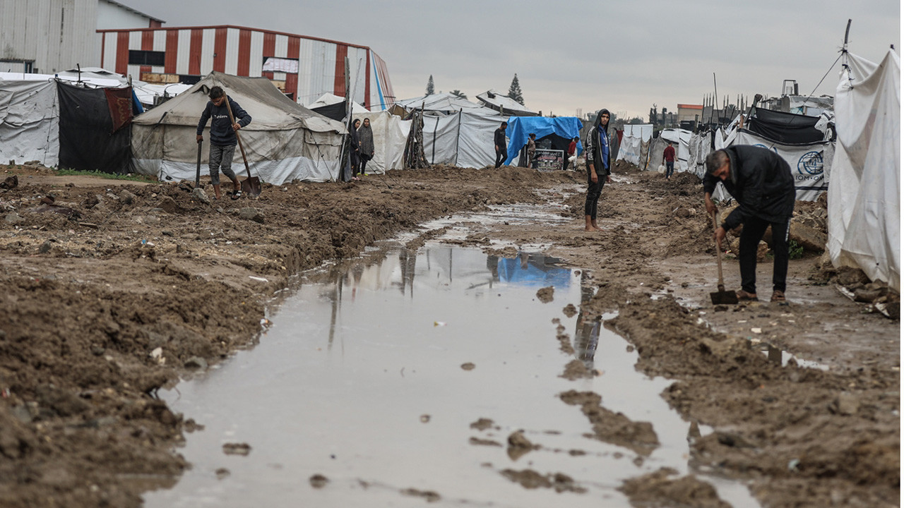 Gazze'de çadırda kalanlara soğuk hava dalgası şoku