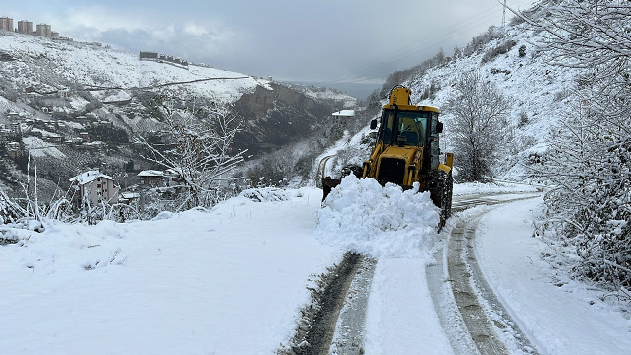 Karadeniz'de 1327 yerleşim yerine ulaşım sağlanamıyor