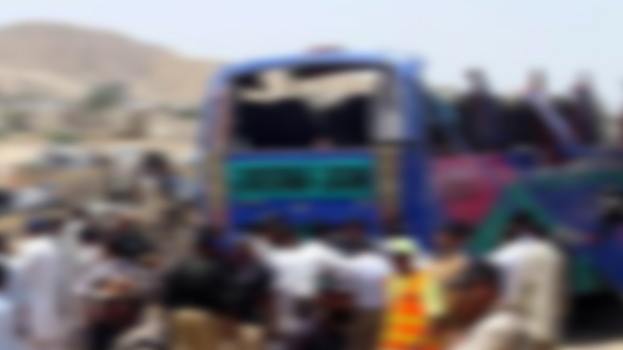 Yolcu otobüsüyle minibüs çarpıştı! Feci kazada 14 ölü var