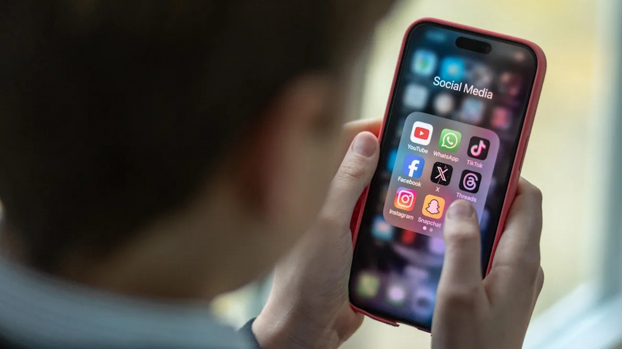 15 yaş altı çocuklar için sosyal medya düzenlemesi geliyor!