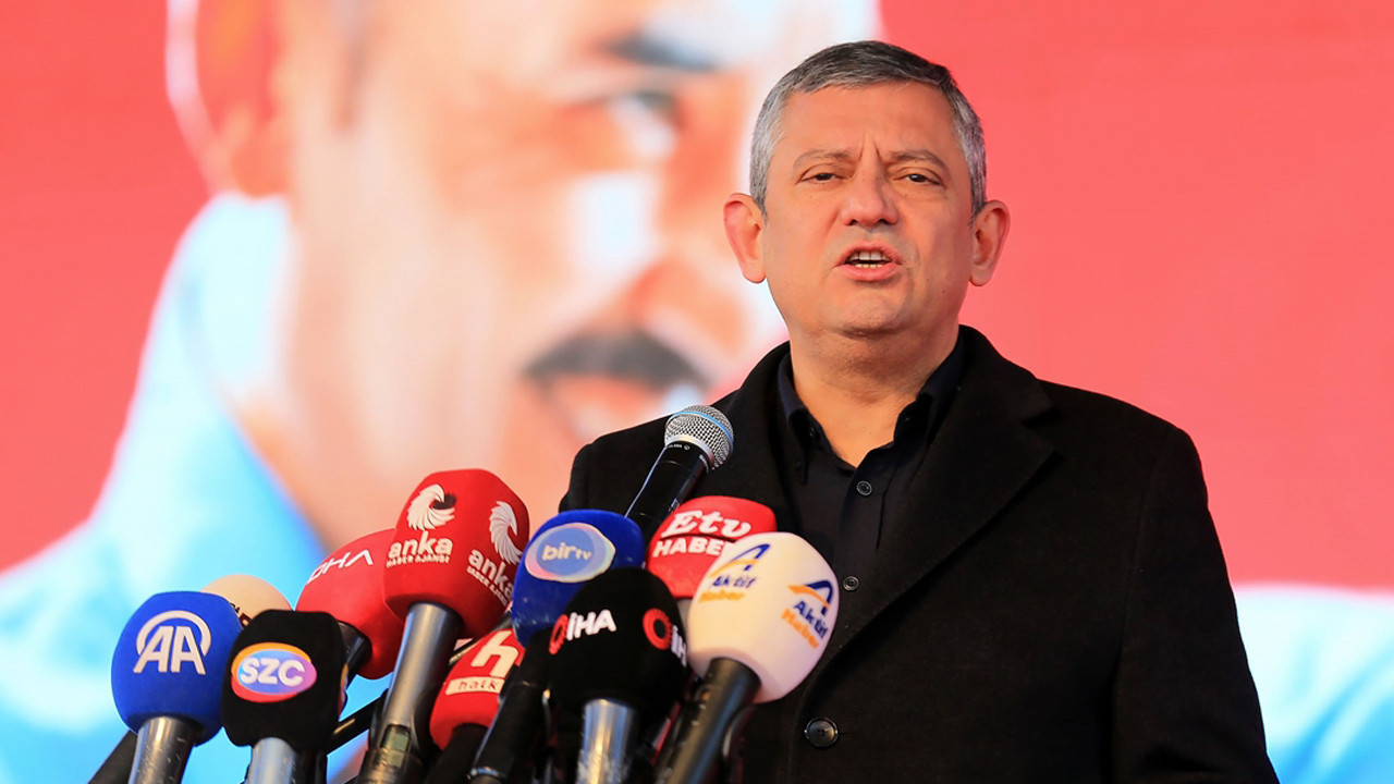 Özgür Özel'den CHP'li başkanlara çağrı: Her açılışa davet edin