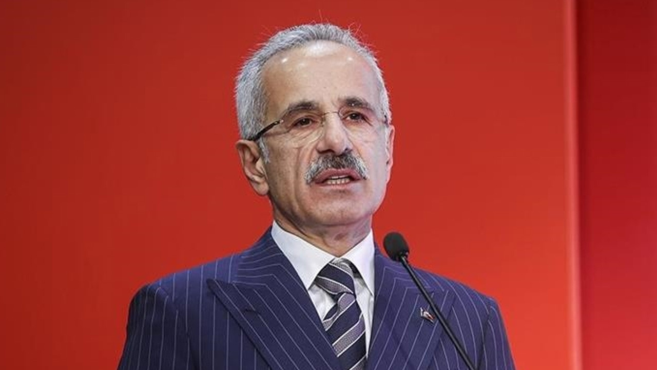 Bakan Uraloğlu açıkladı! Milli elektrikli hızlı tren seti bu yıl raylara inecek