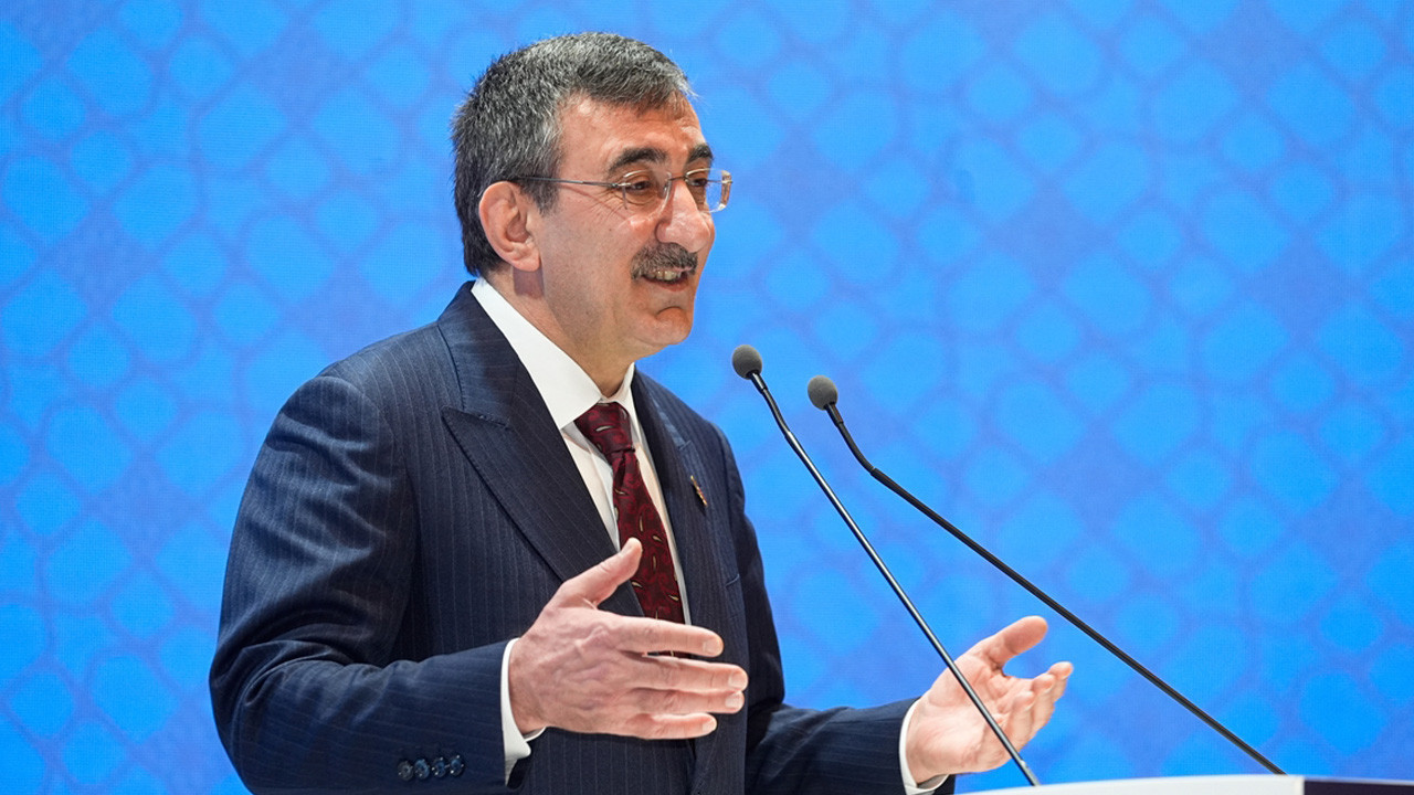 Cevdet Yılmaz: Venezuela halkının yanında olmaya devam edeceğiz