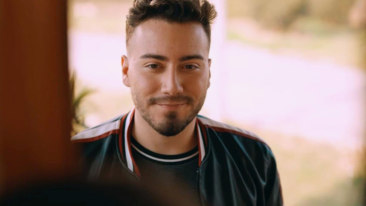 Eski sevgilisi evlenince 400 videosunu silip ortadan kaybolmuştu! Enes Batur ne hale gelmiş...