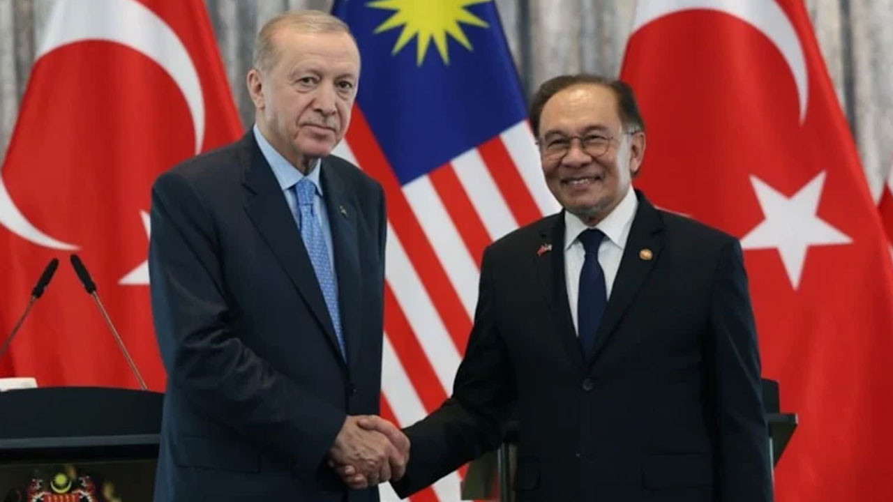 Malezya Başbakanı Enver İbrahim Türkiye'ye gelecek