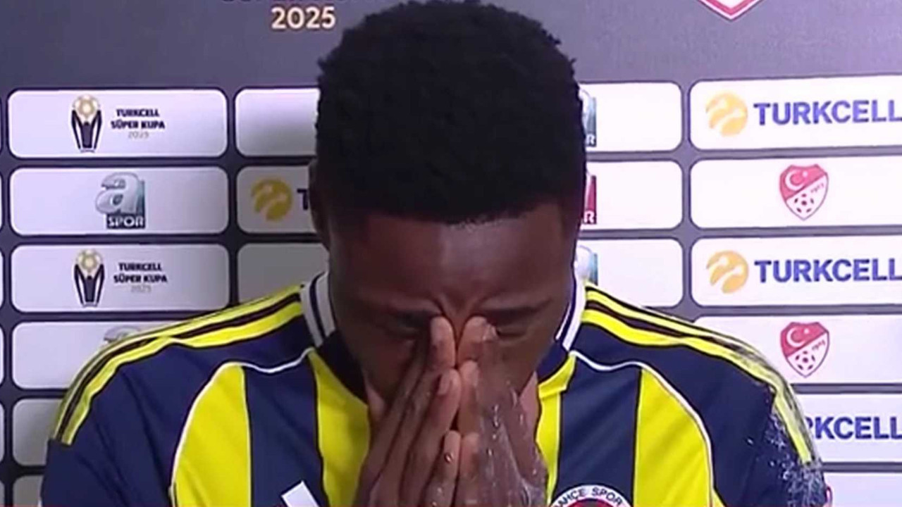 Anthony Musaba, galibiyetin ardından gözyaşlarını tutamadı