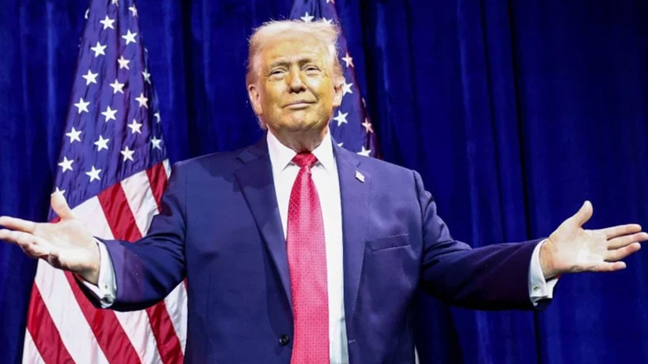 Trump Maduro’yu eleştirdi, dansını taklit etti