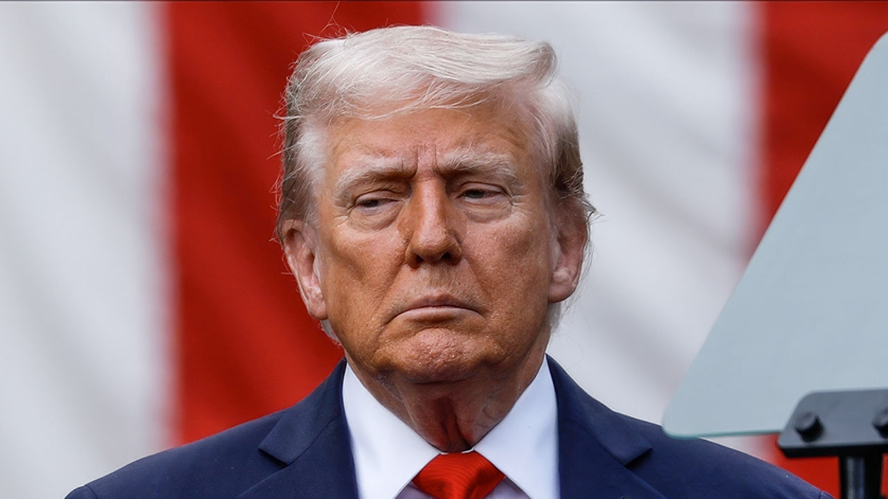 Trump Venezuela'nın ABD'ye teslim edeceği petrol miktarını açıkladı