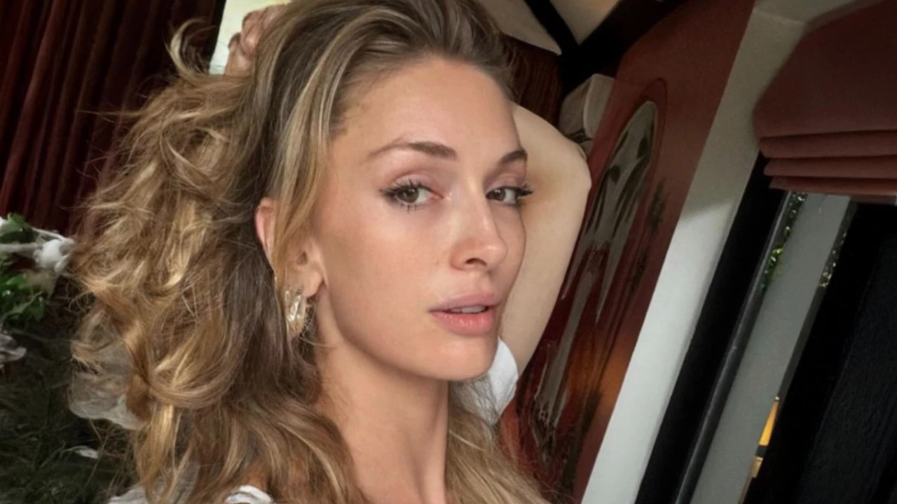 Fit görünümü ile sanal medyayı salladı! Yasemin Kay Allen’e yorum yağdı