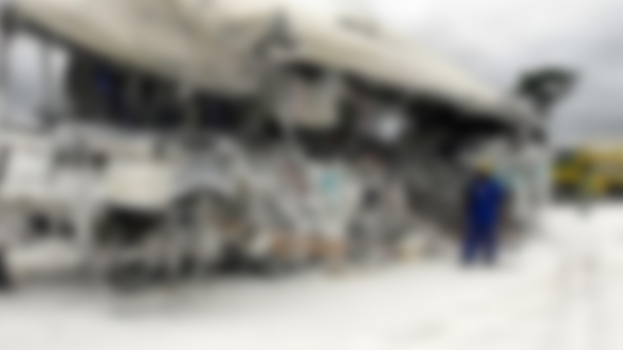 Yolcu otobüsü vadiye yuvarlandı! 5 kişi hayatını kaybetti