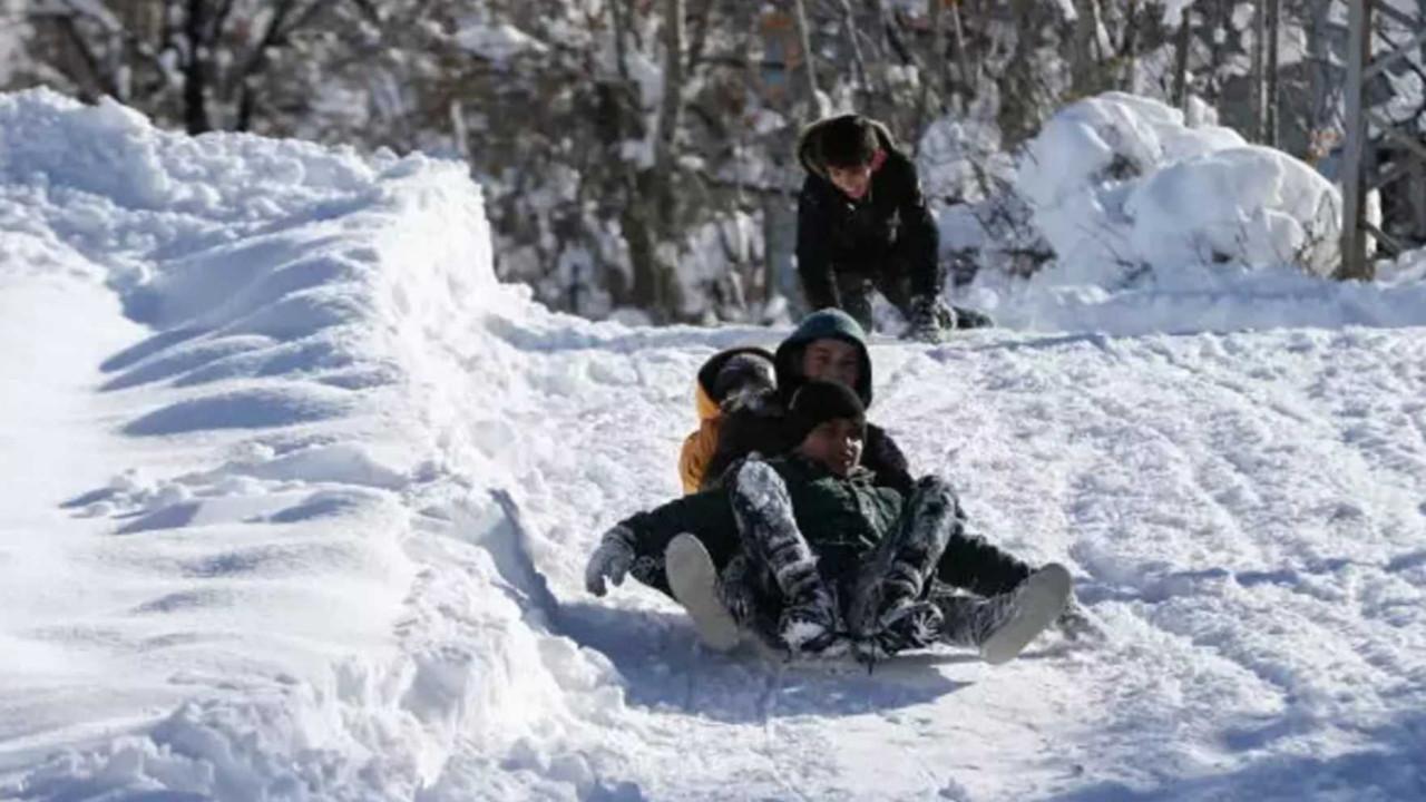 Bir ilimizde yarın okullar tatil edildi