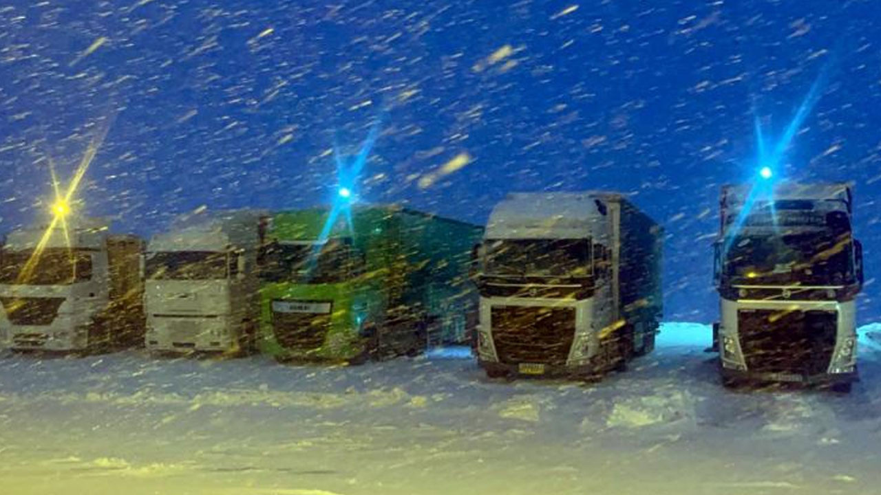 Ilgar geçidi zincirsiz ağır tonajlı araçlara kapatıldı