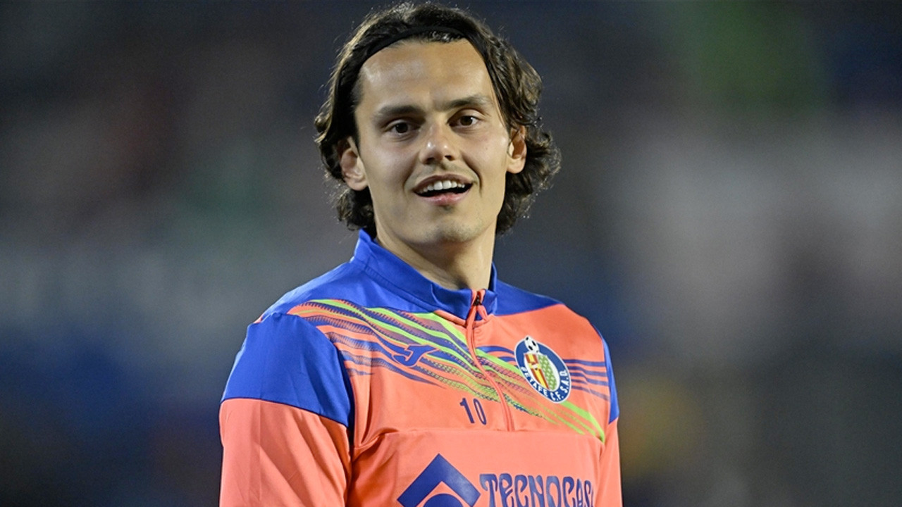 Milli Futbolcu Enes Ünal'dan kötü haber