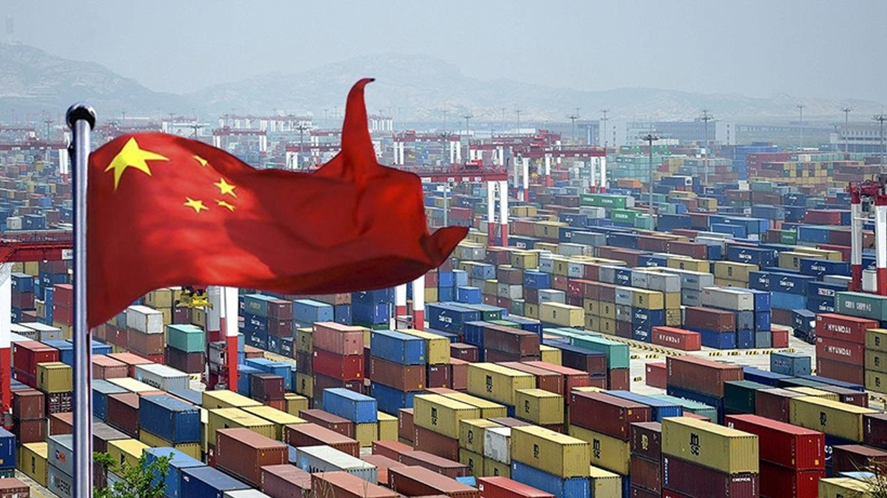 Çin'den, ABD'nin İran ile iş yapan ülkelere yüzde 25 ek gümrük vergisi getirmesine tepki