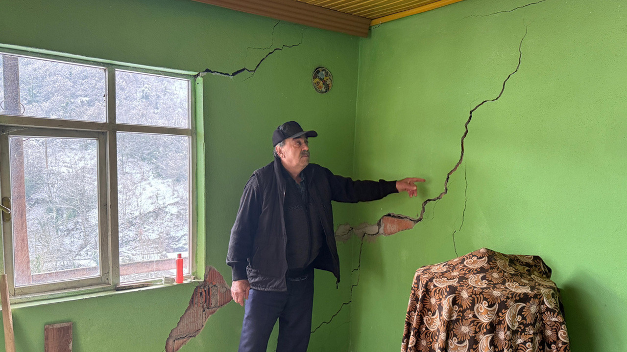 Heyelan nedeniyle 15 evde çatlaklar oluştu