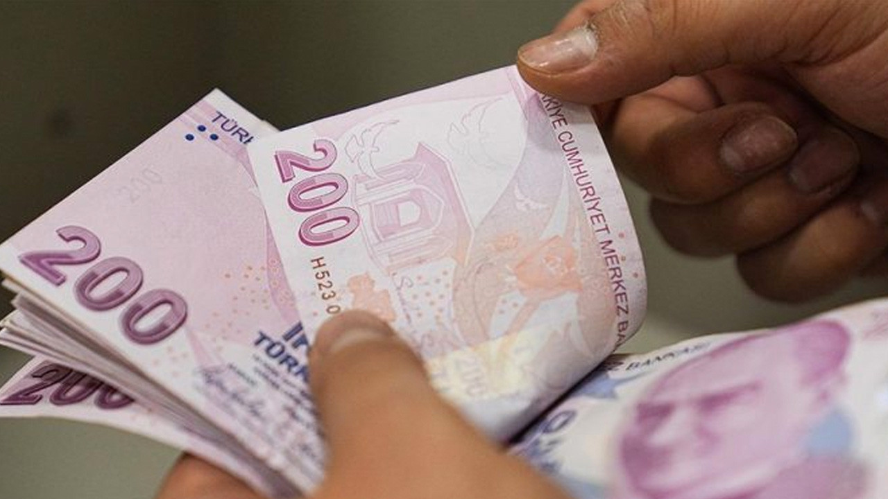 En düşük emekli aylığı Komisyon'da