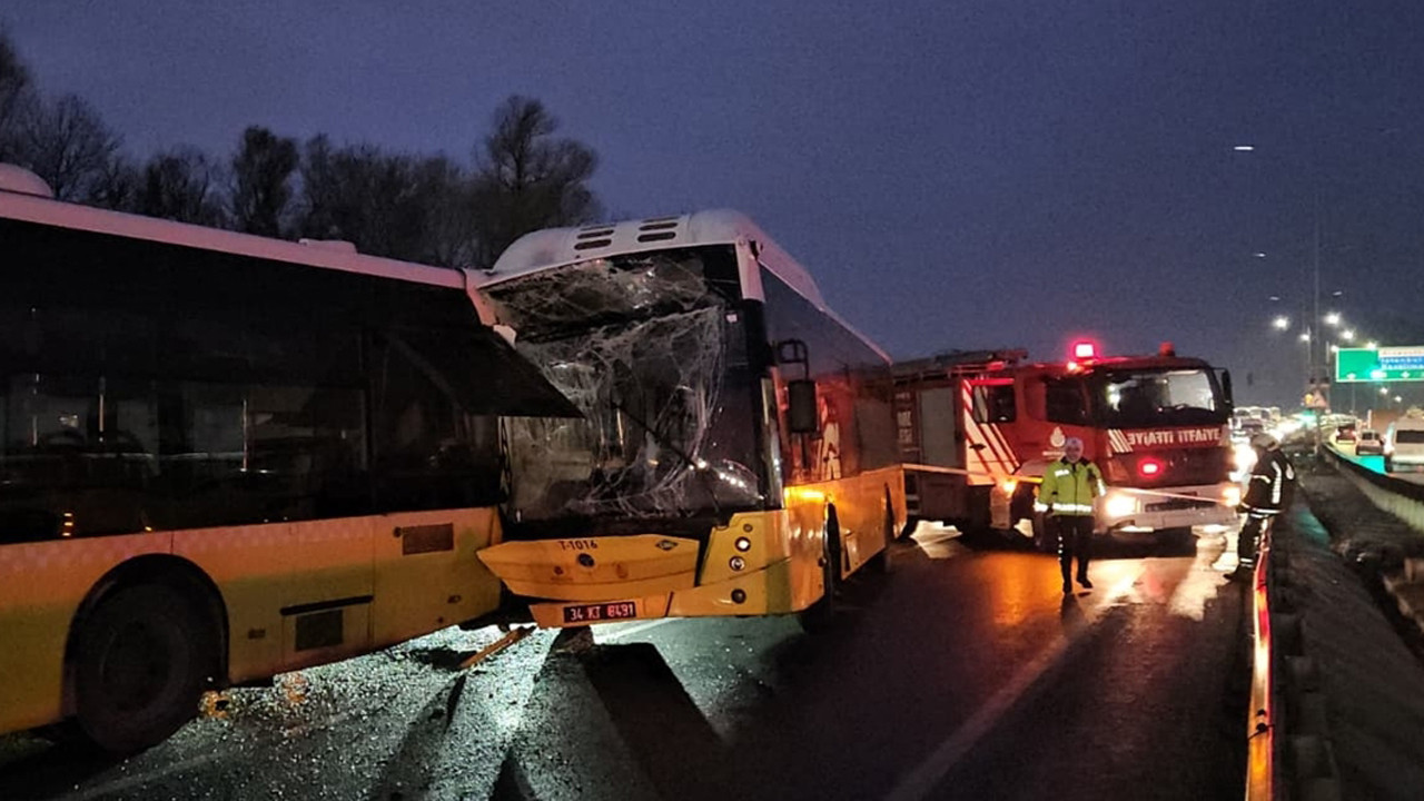 3 İETT otobüsü çarpıştı! Feci kazada yaralılar var