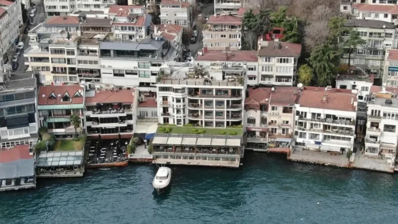 Bebek Otel'de gizli kamera düzeneği! Depoda şifreli dev arşiv