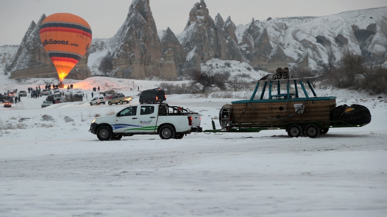 Kapadokya'da yoğun sis ve rüzgar nedeniyle balon turları iptal