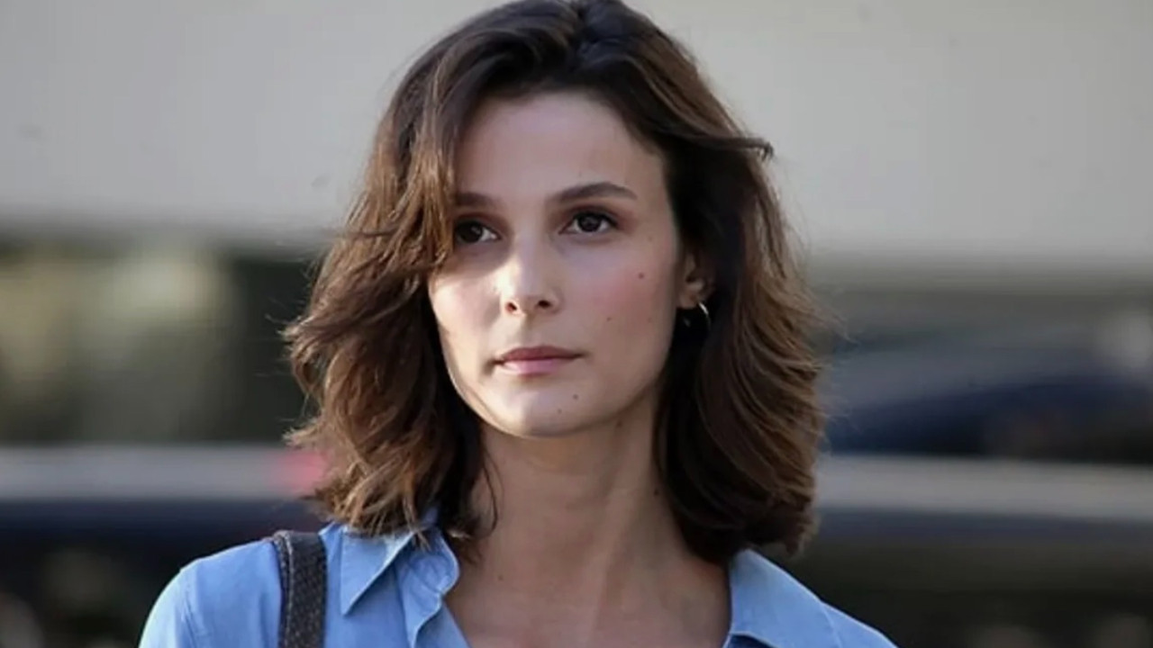 Büşra Develi'den olay kareler! O davette göz kamaştırdı...