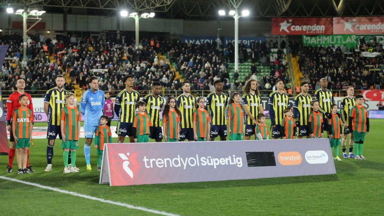 Fenerbahçe kafilesine hava engeli! Alanya’da kaldılar