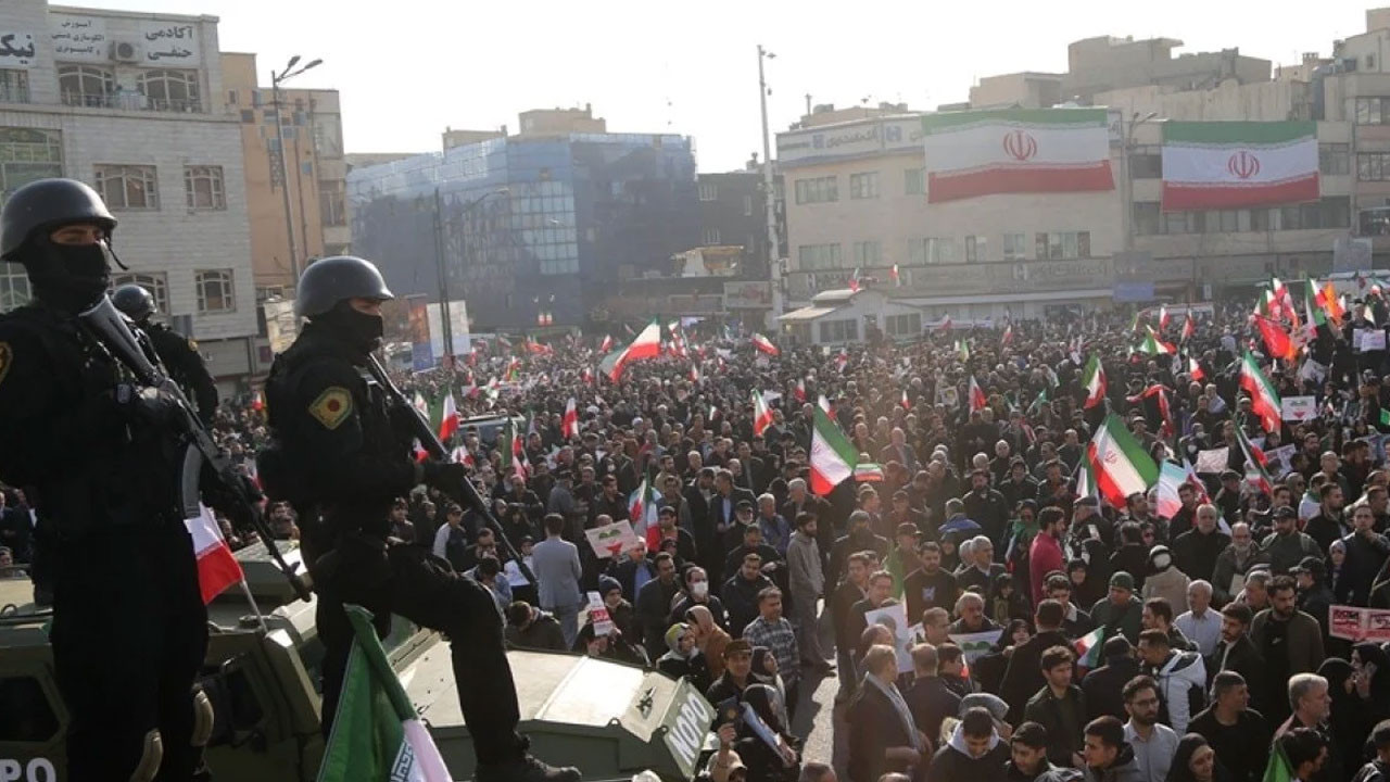 Reuters duyurdu: İran'daki protestolarda 5 bin kişi hayatını kaybetti