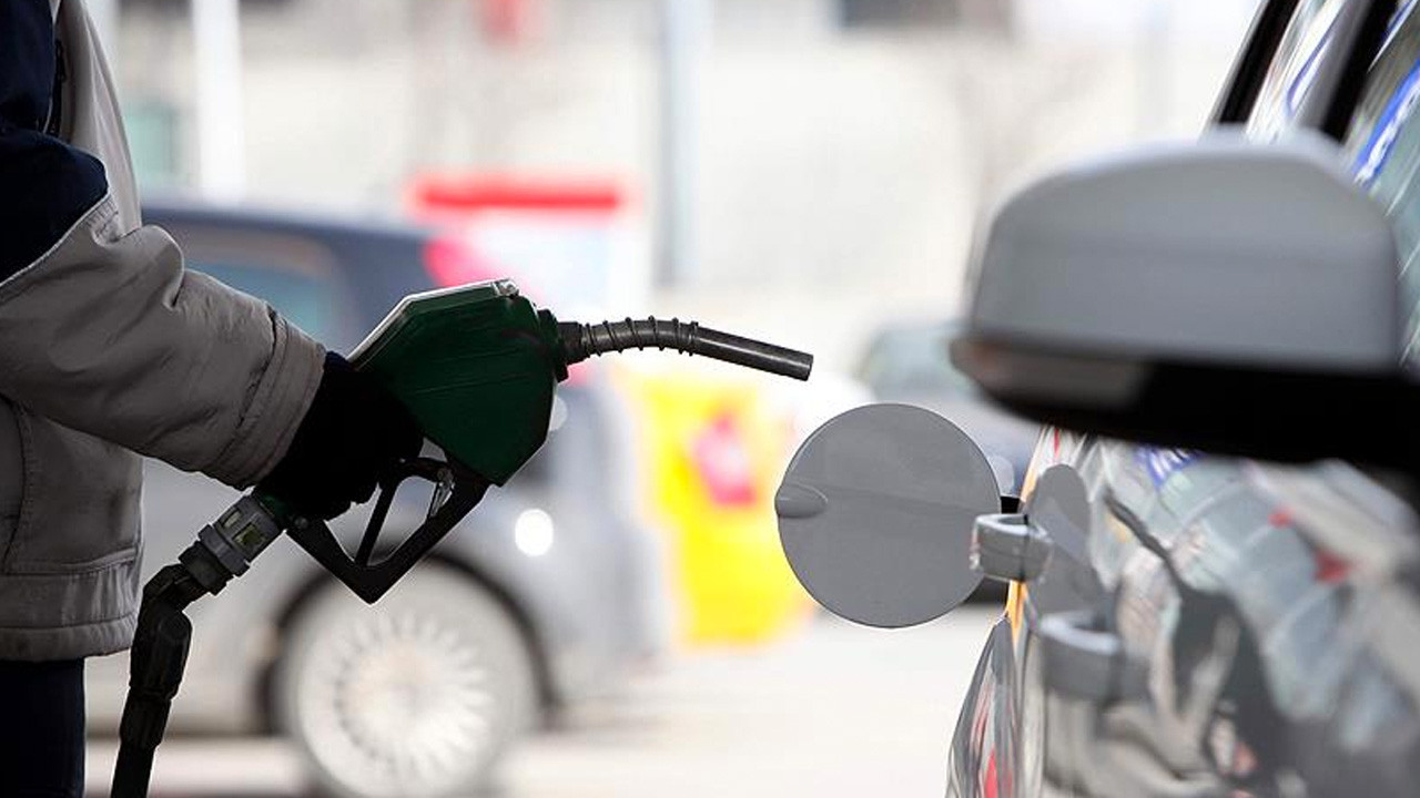 Akaryakıtta fren patladı! Motorine yeni zam geliyor, litresi ne kadar?