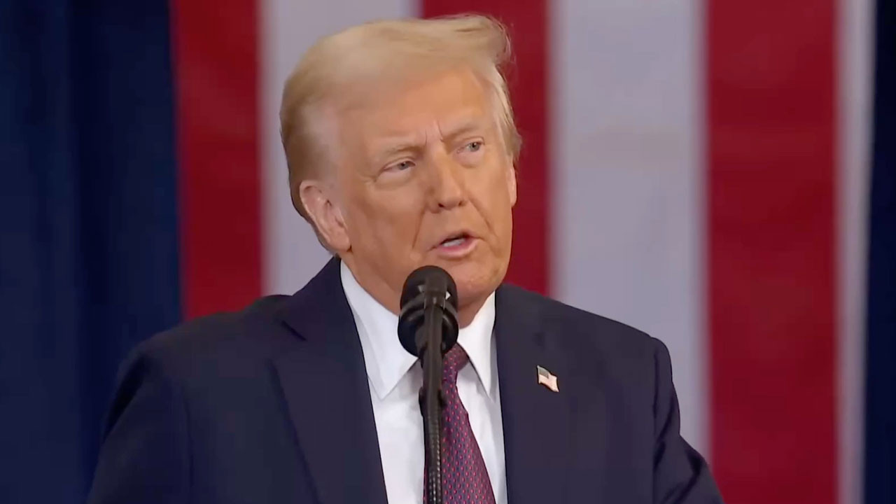 Donald Trump'tan Grönland ve Danimarka'ya: Biz olmasak Almanca konuşurdunuz