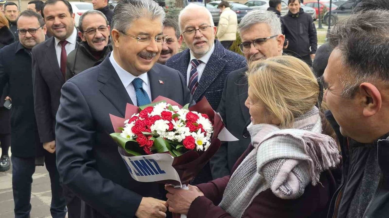 Eskişehir Valisi Erdinç Yılmaz görevine başladı