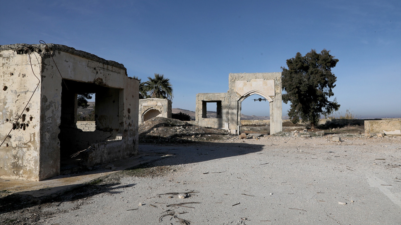 YPG işgalinden kurtarılan Süleyman Şah Türbesi havadan görüntüledi