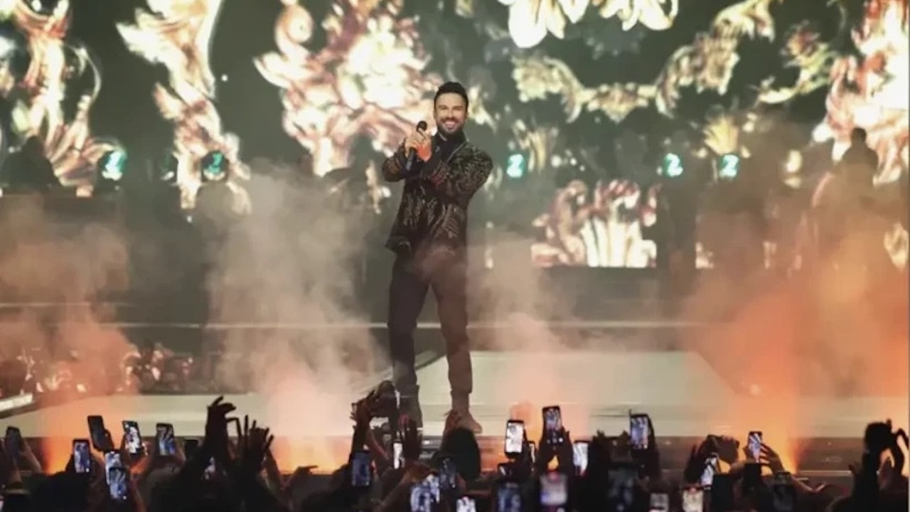 Tarkan konserinde Cem Yılmaz rüzgarı! İzleyenler şoke oldu...
