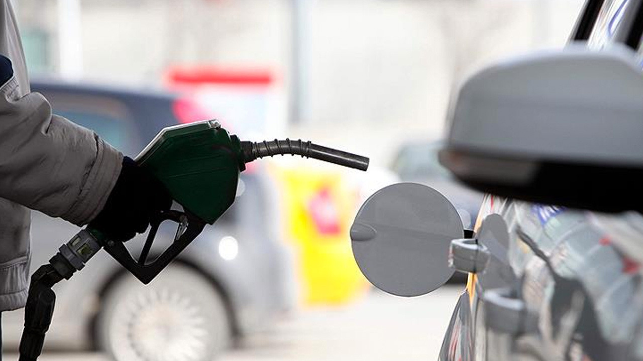 Akaryakıt fiyatlarında yeni rekor! Depoları doldurmak cep yakacak, 60 liraya çok az kaldı