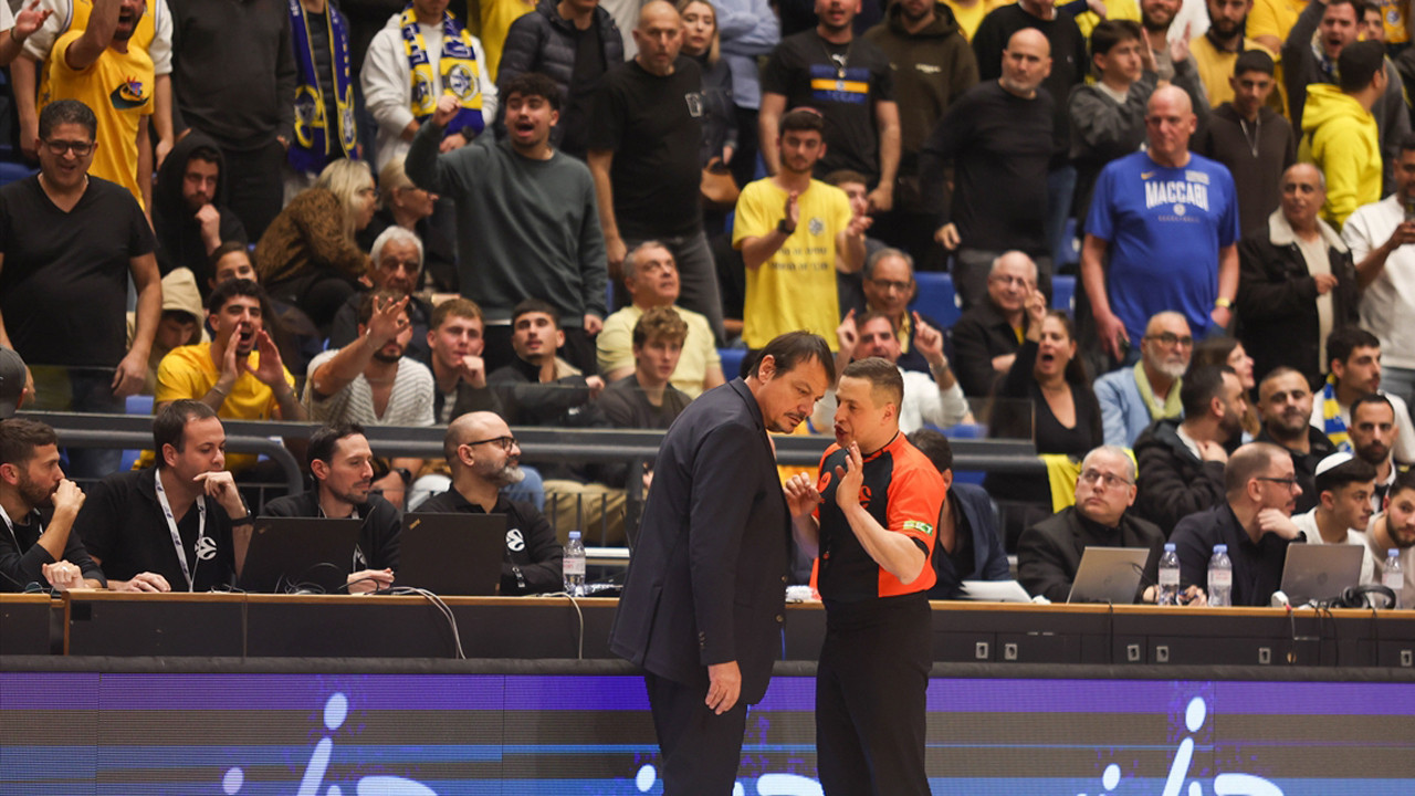 Ergin Ataman'a İsrailli taraftarlardan küfürlü saldırı