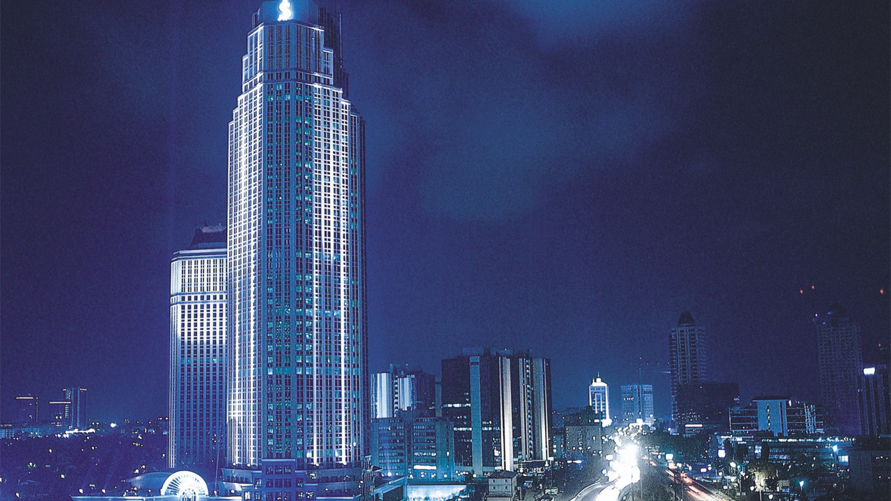 İş Bankası yeni sadakat programı İş Black'i hayata geçirdi