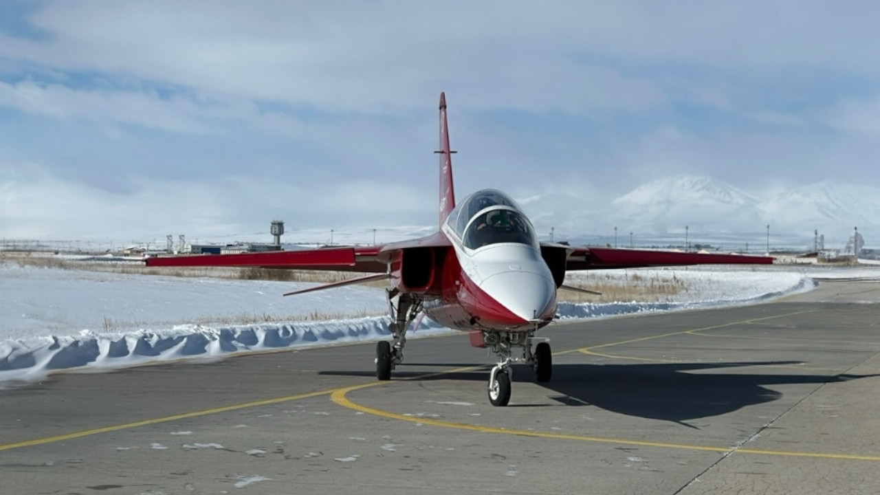 Türkiye'nin ilk milli jet uçağı HÜRJET "dondurucu" sınavdan geçti