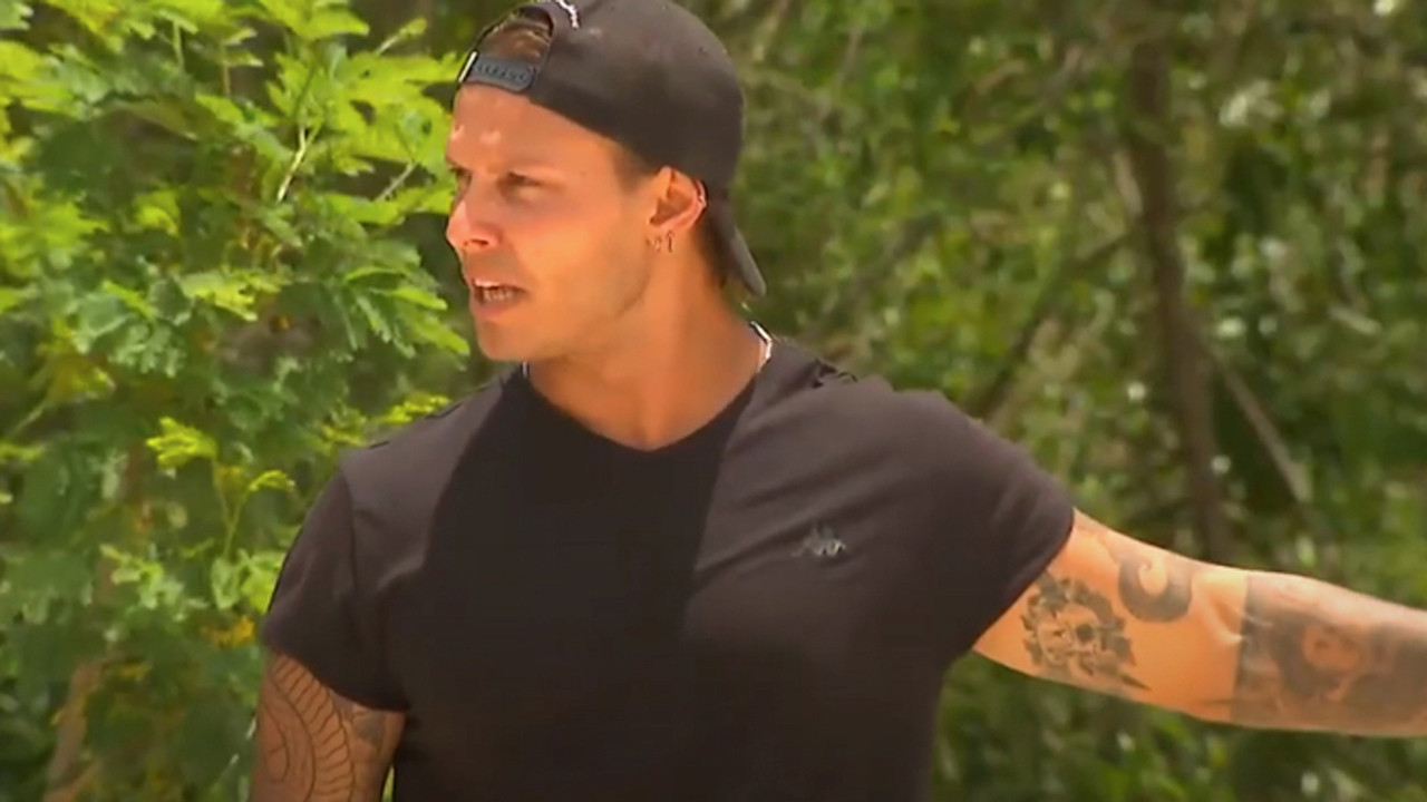 Survivor setinde ortalık karıştı! İddialı yarışmacı sinir krizi geçirdi, set çalışanının üstüne yürüdü