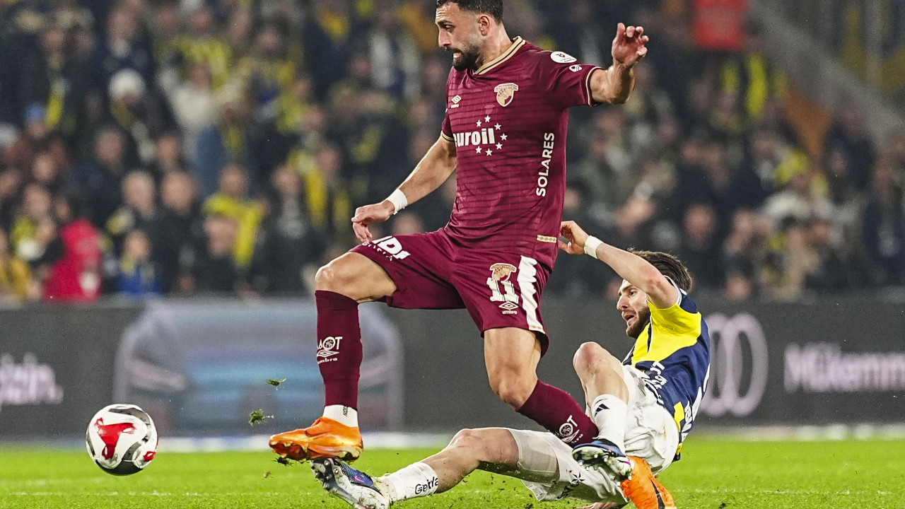 Fenerbahçe'de şok sakatlık! Oyuna devam edemedi