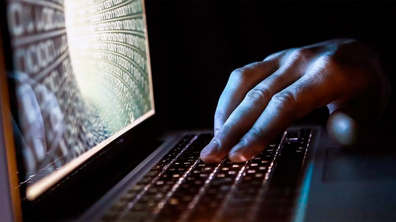 İran'da internet kesintilerinin faturası ağır oldu