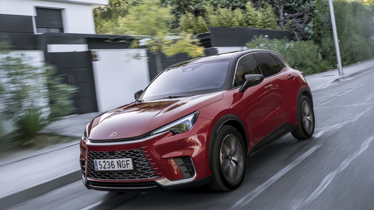 Lexus LBX "En İyi Kabine Sahip Küçük SUV" seçildi