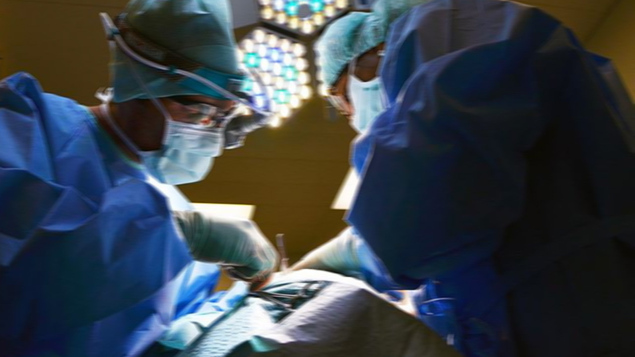 4 yaşındaki çocuğun bağırsağından çıkanlar şoke etti